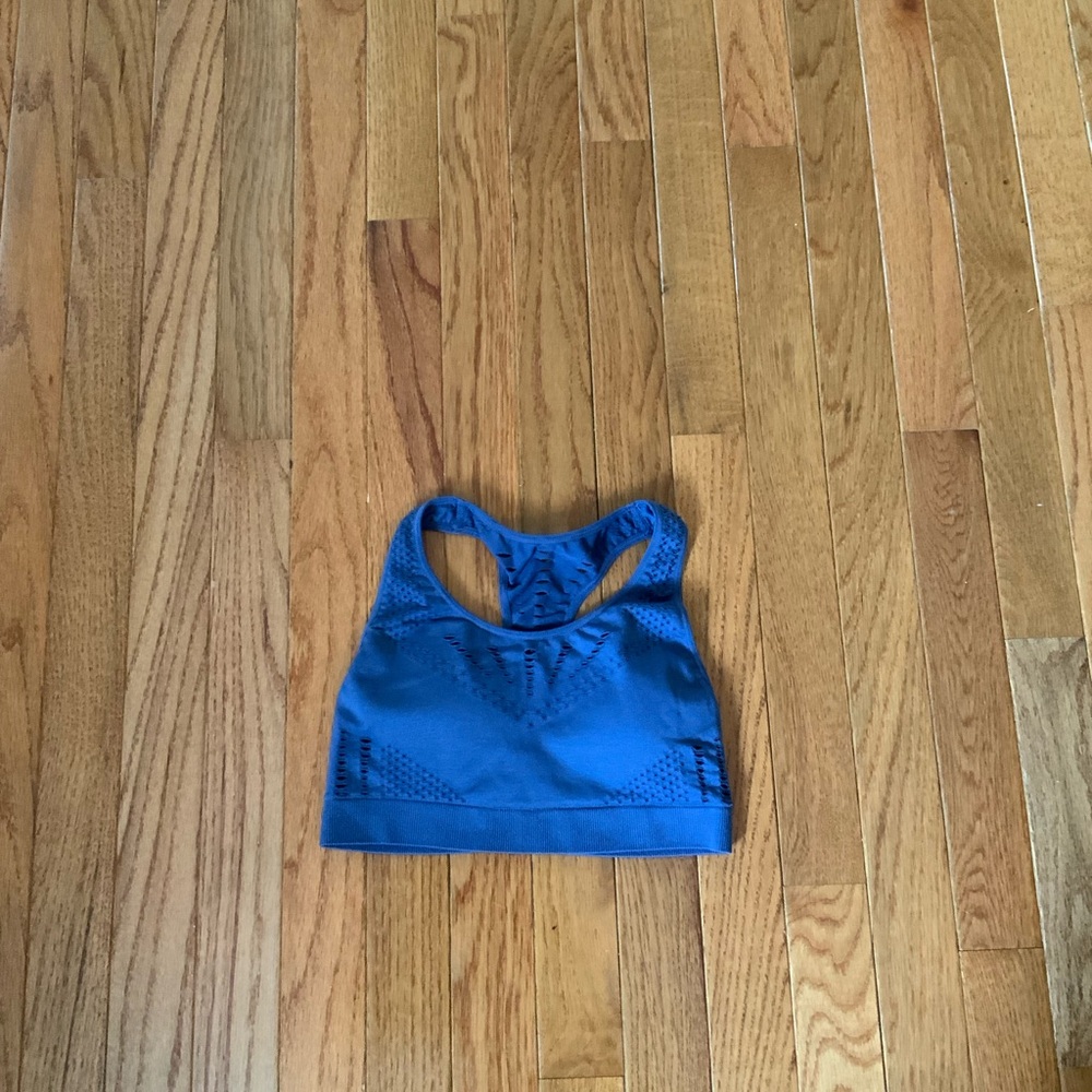 Women sports bra